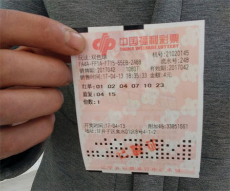 我朋友的两个母亲